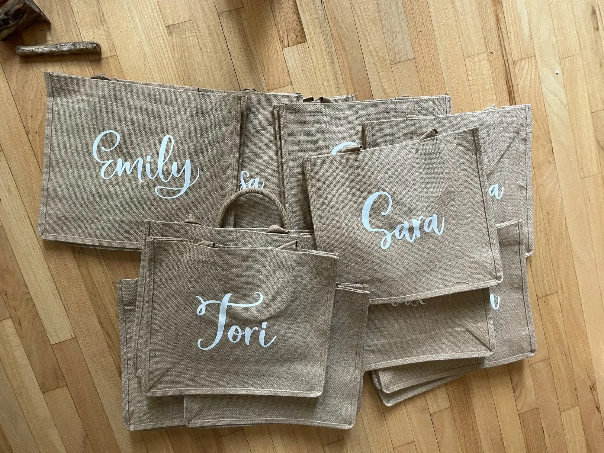 Custom Burlap Tote Gift Bags -Personalized Bridesmaid Beach Bag -  Beach Bags - Beach Tote Bag with Name - Wedding Favor Bridesmaid Gift