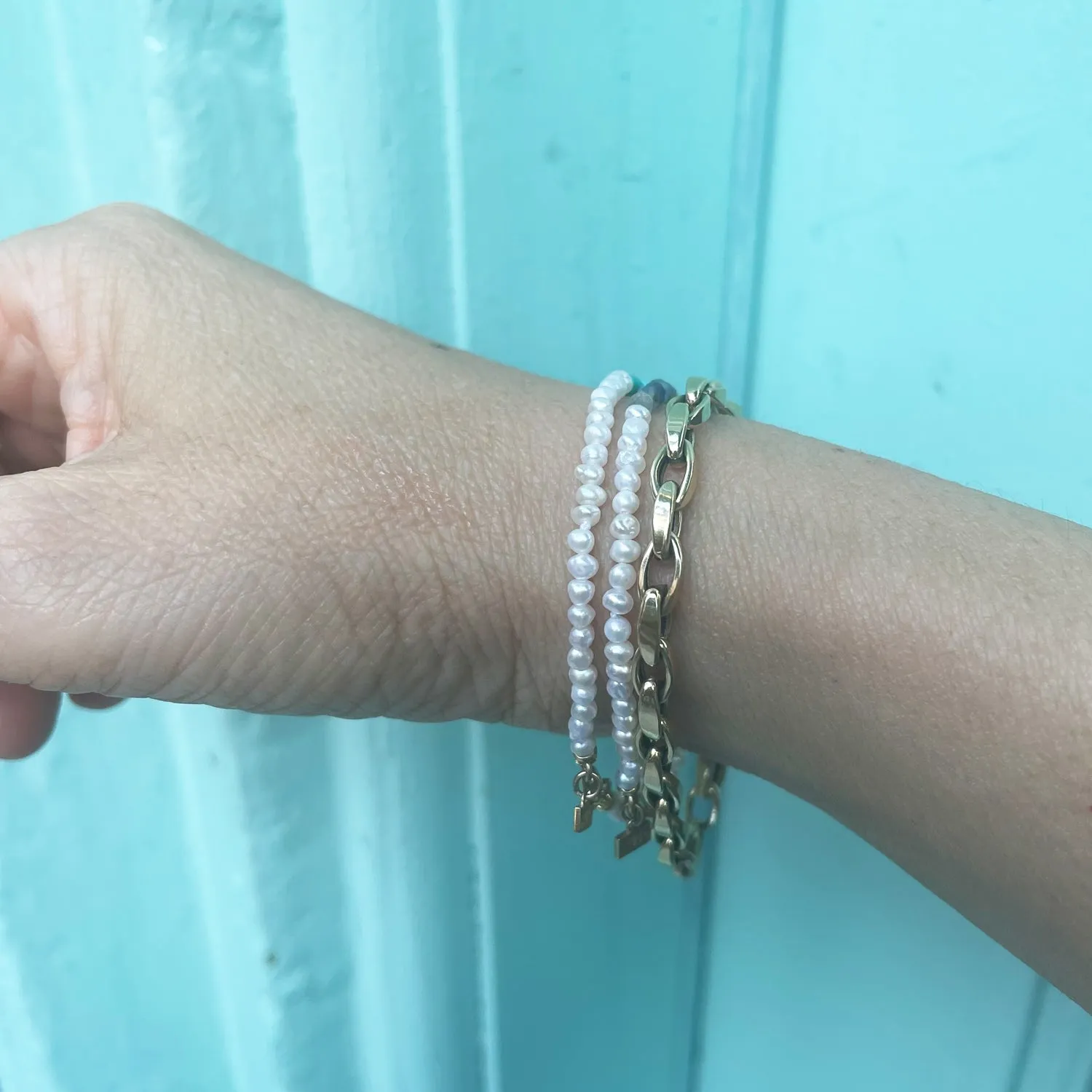 Flamenco Seedpearl bracelet color blocked with Turquoise stones