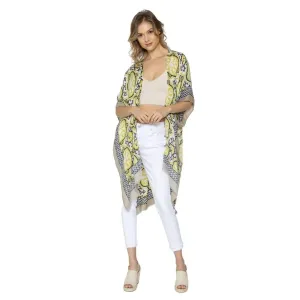 Look effortlessly stylish in Tile Print Kimono Top